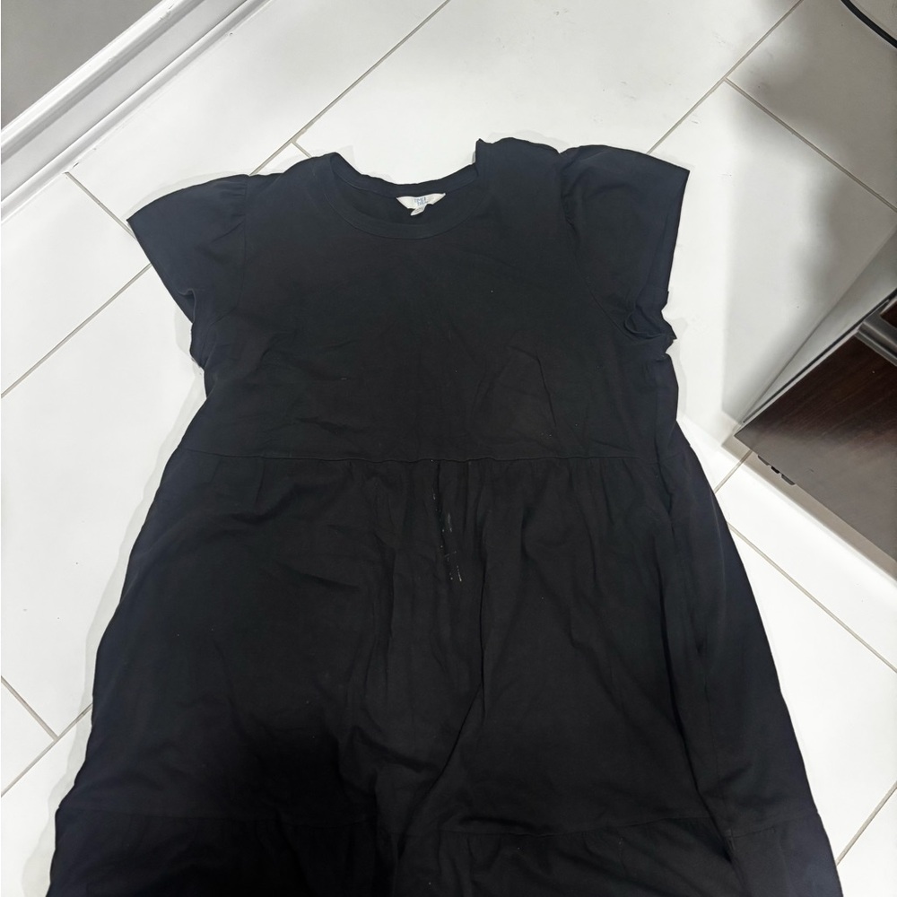 Time and Tru Black Cap Sleeve V-Neck Midi Dress